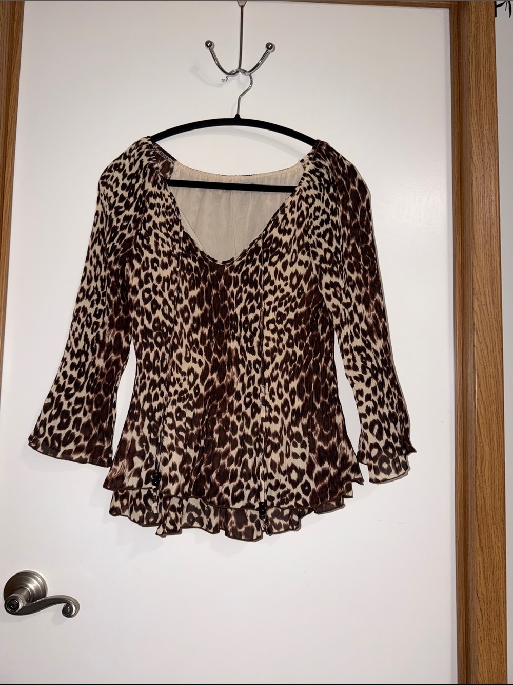 Signature by Larry Levine Brown Leopard Print V-Neck Blouse